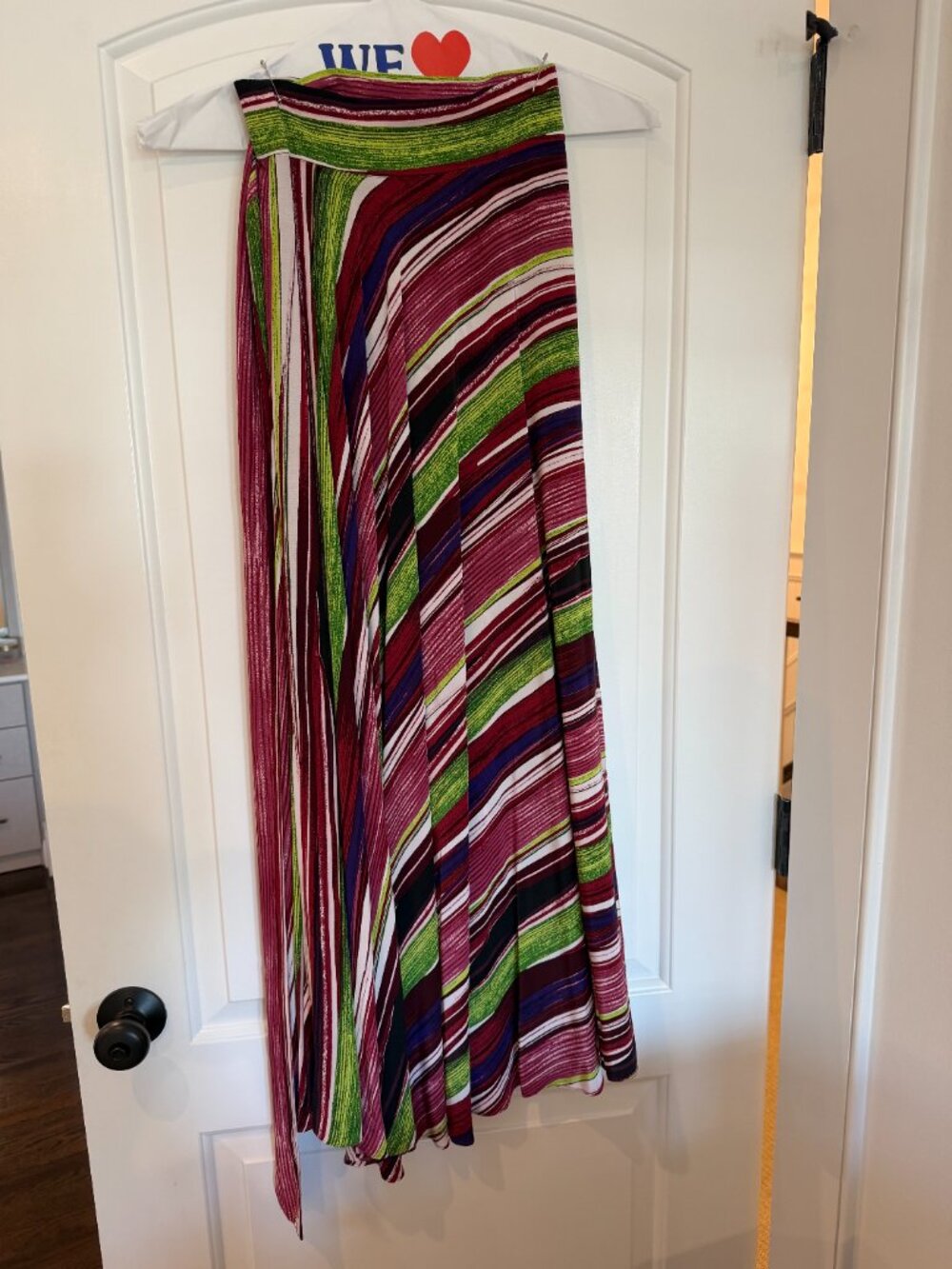 DVF Rebekah midi skirt, wrap style, colorful striped print. Size M. - Picture 5 of 7